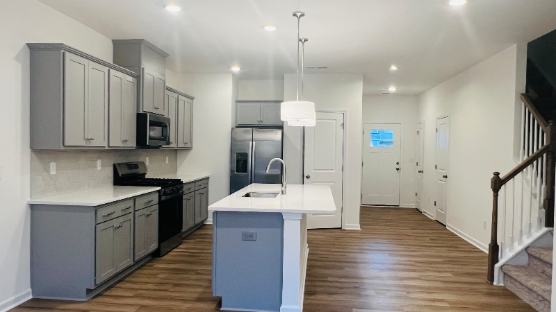 757 Kitfox Dr Nw - Photo 4 of 19