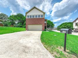 featured image of 103 Capetown Cir