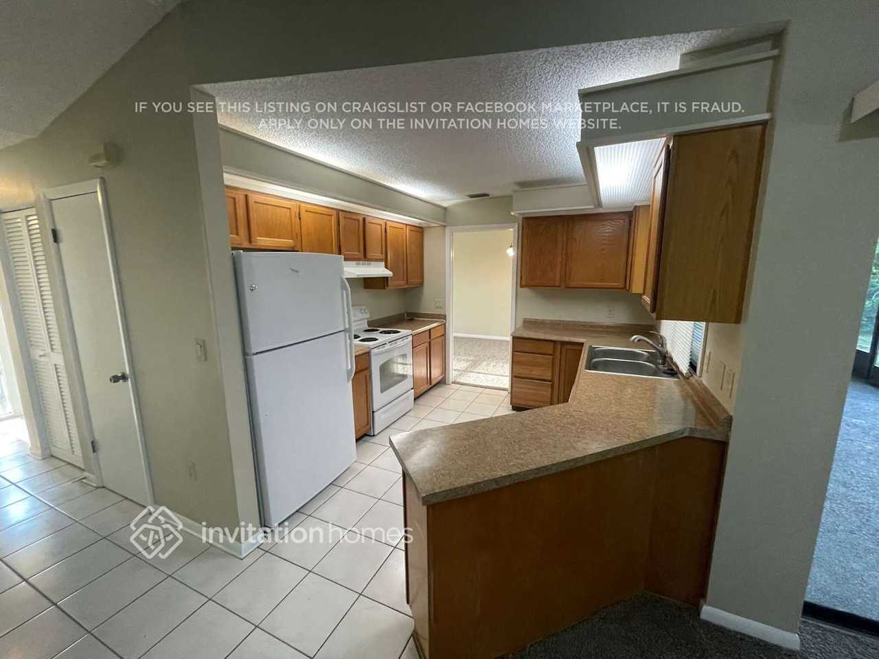 26097 Dolman Ct - Photo 7 of 18