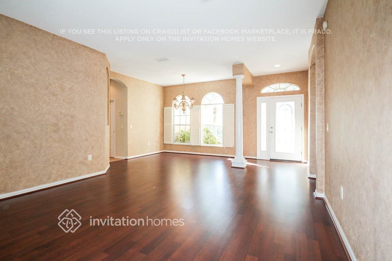 7317 Loblolly Bay Trl - Photo 2 of 22