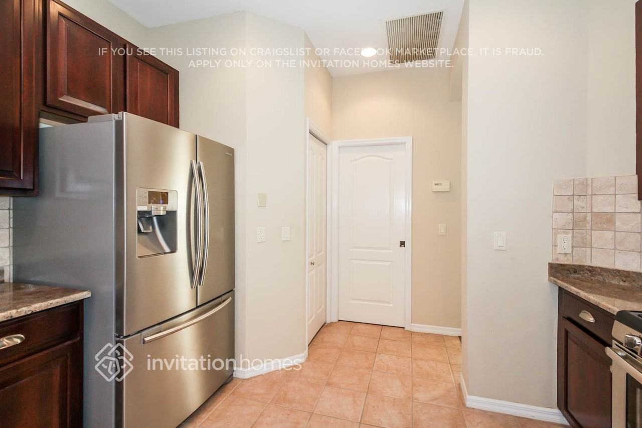 7317 Loblolly Bay Trl - Photo 7 of 22