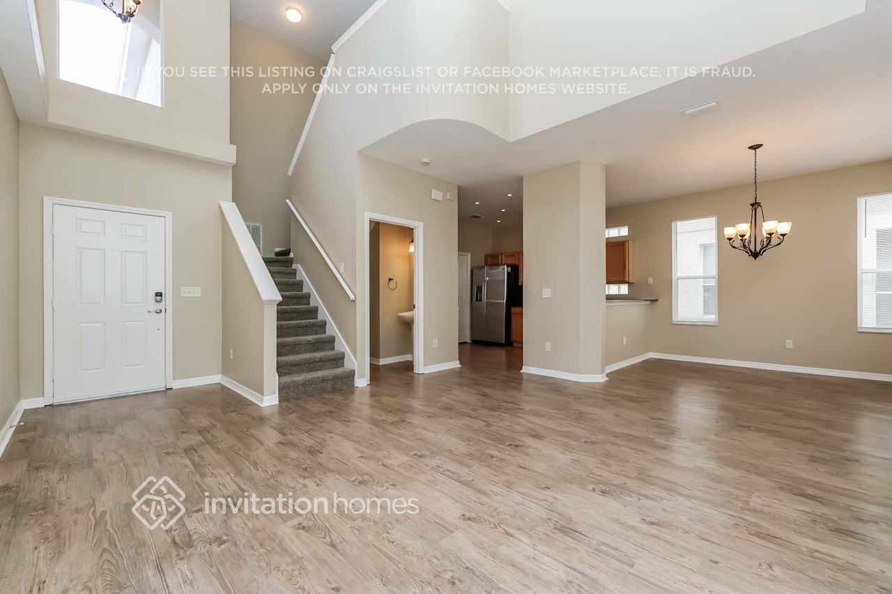 10504 Cranleigh Ct - Photo 6 of 18