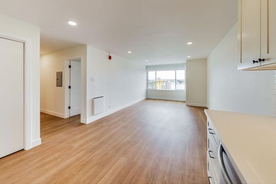 4350 Kirkham Street - Photo 6 of 16