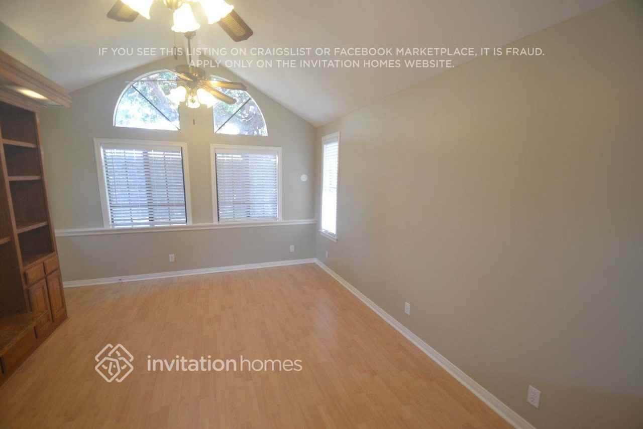 533 W 224th St - Photo 7 of 23