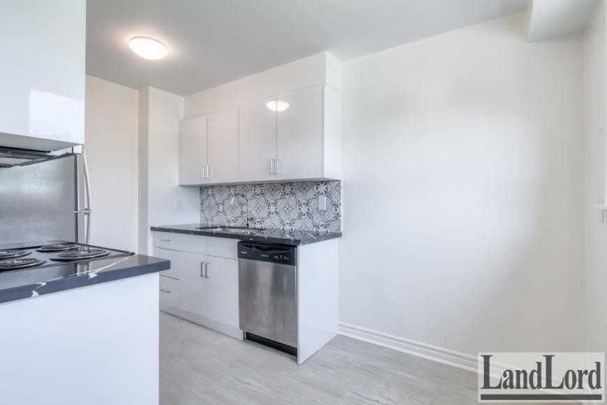 2830 Midland Ave - Photo 3 of 10