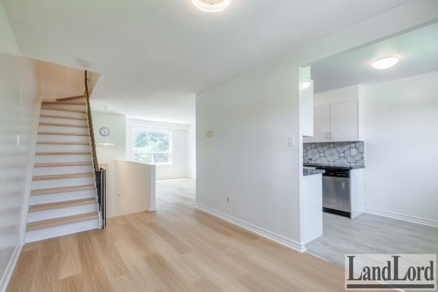 2830 Midland Ave - Photo 5 of 10