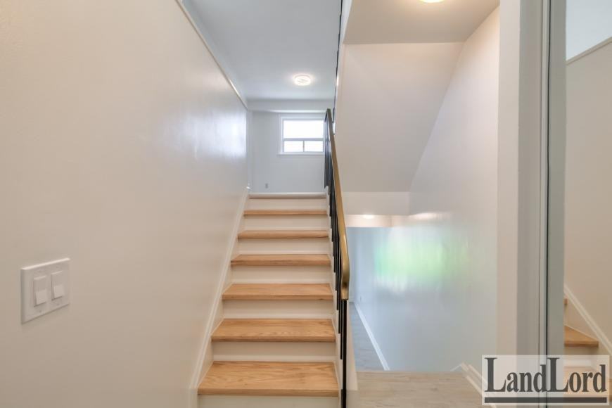 2830 Midland Ave - Photo 7 of 10