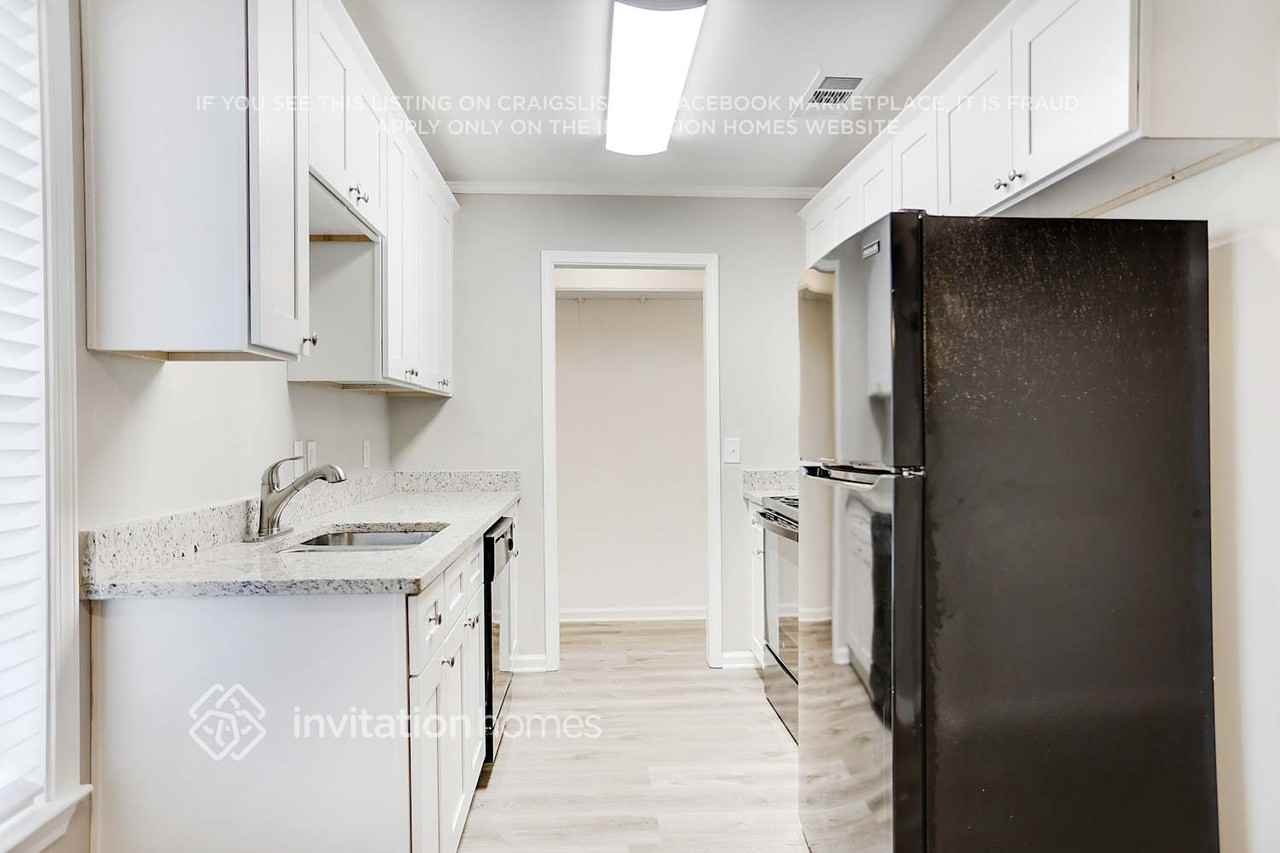 4665 Pilgrim Point Rd - Photo 7 of 26