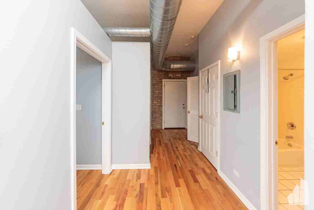 1822 S Bishop St #310 - Photo 5 of 15