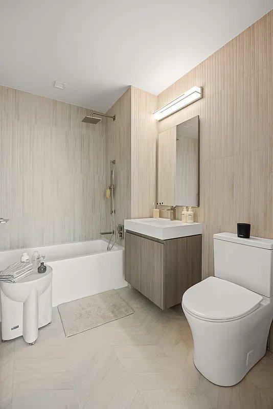 644 E 14th St - Photo 7 of 10