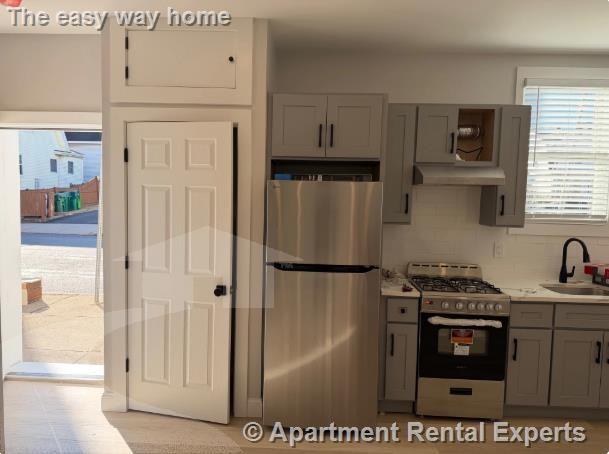 121 Winthrop St - Photo 3 of 8