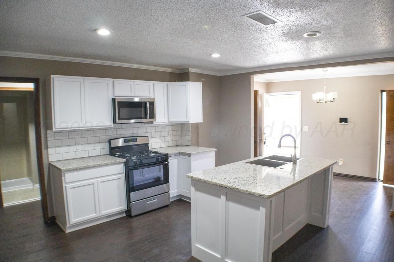 1022 Sw 15th Ave - Photo 7 of 29