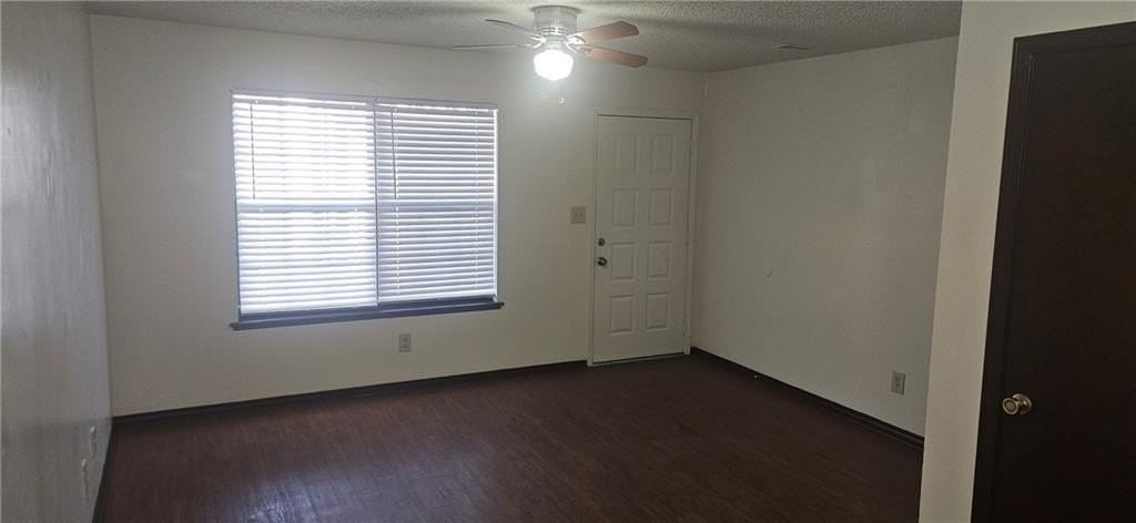 632 N Whitham Ave #4 - Photo 5 of 11