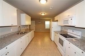 5003 Sw Fieldstone Blvd #2 - Photo 6 of 14