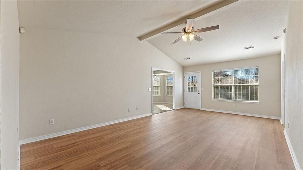 829 S Liberty Dr - Photo 4 of 20