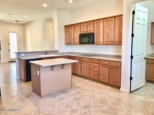 14313 W Alvarado Dr - Photo 6 of 23