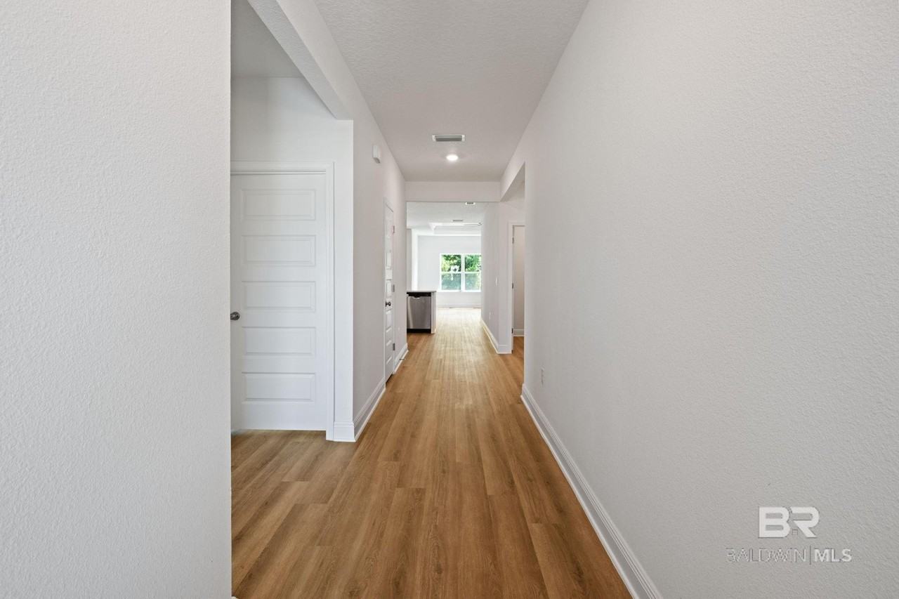 12946 Grand Rapids Rd - Photo 4 of 24