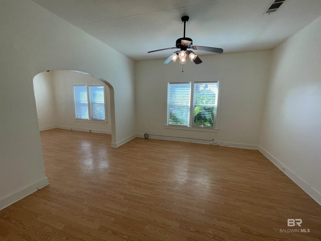 207 Nw 1st St - Photo 6 of 22