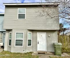 featured image of 2523 Johnson Dr