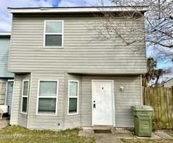 2523 Johnson Dr - Photo 1 of 1