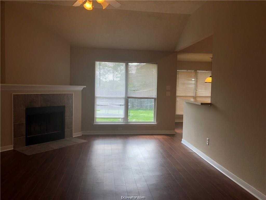 921 Windmeadows Dr - Photo 4 of 19