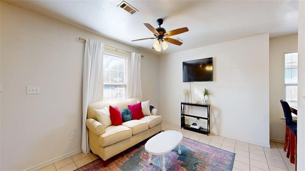 1113 Gridiron Dr - Photo 2 of 22