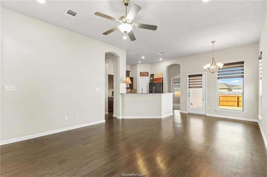 2021 Markley Dr - Photo 4 of 25