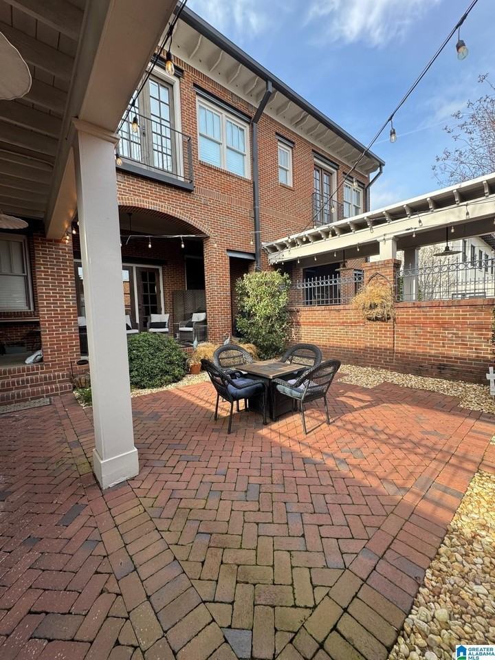 616 Preserve Pkwy - Photo 2 of 14