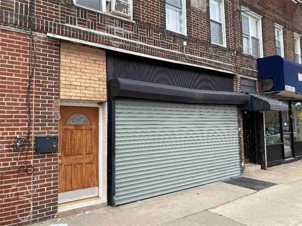 289 Avenue S - Photo 2 of 12