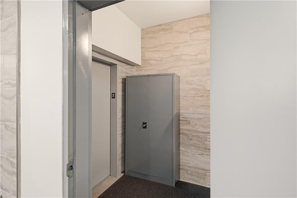 2449 47th St - Photo 7 of 27