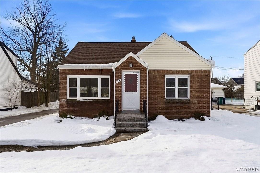 38 Harvest Ave - Photo 2 of 40