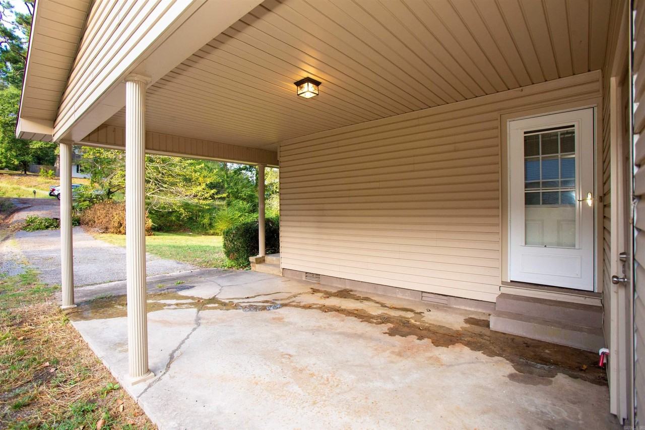 2814 Hot Springs Hwy - Photo 2 of 21