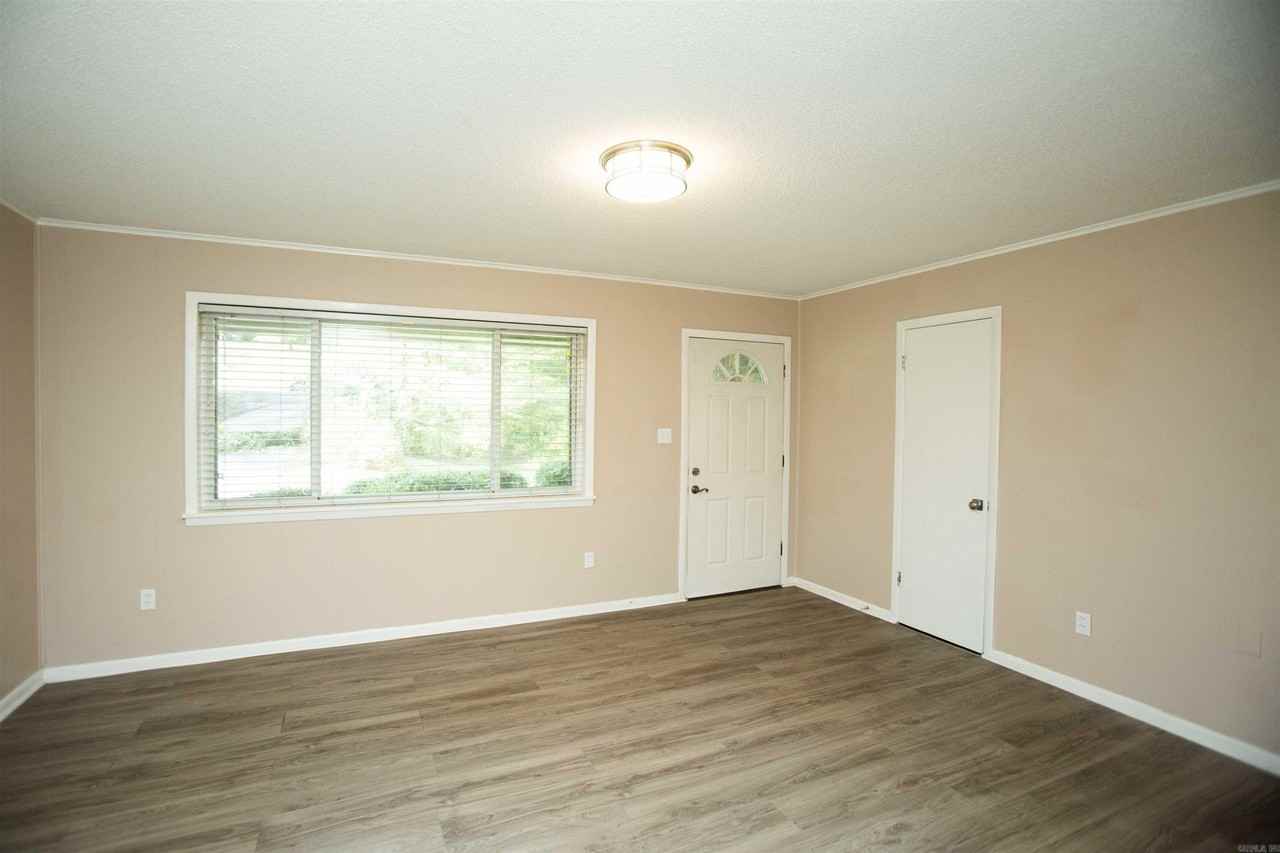 2814 Hot Springs Hwy - Photo 4 of 21