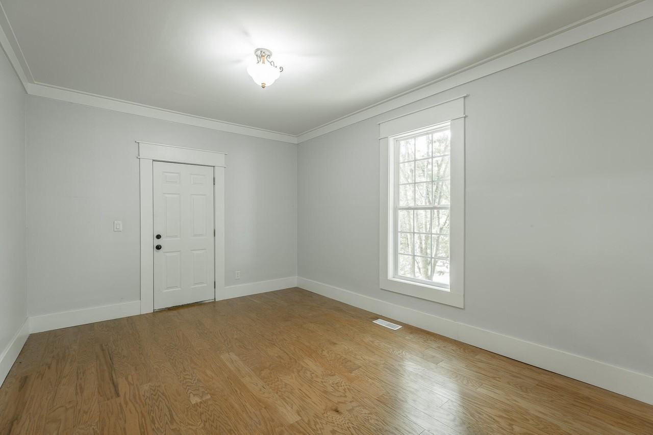 671 Tremont Pl - Photo 6 of 26