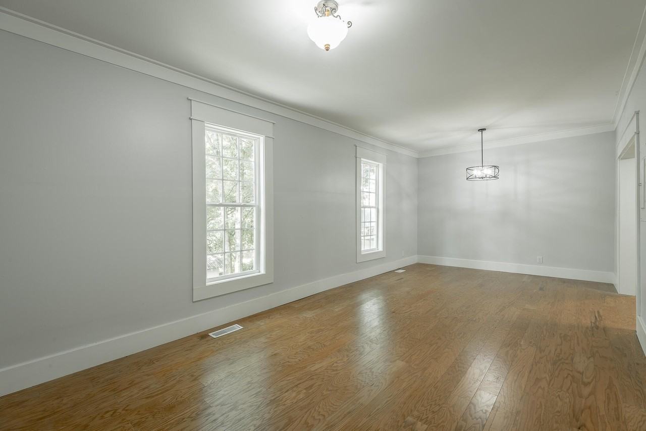 671 Tremont Pl - Photo 7 of 26