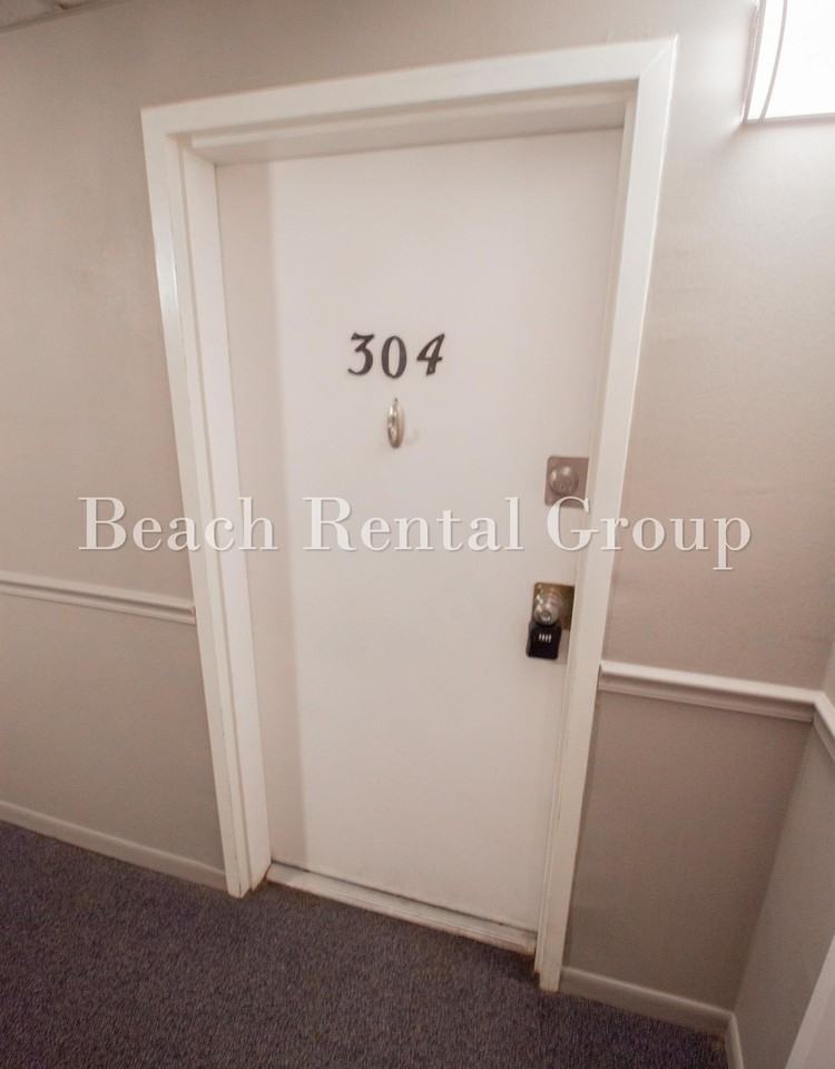 6840 Blue Heron Blvd - Photo 2 of 15