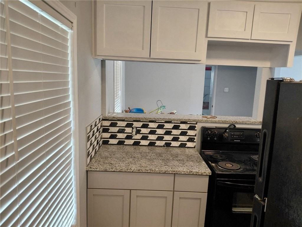 4206 Harry St - Photo 4 of 10