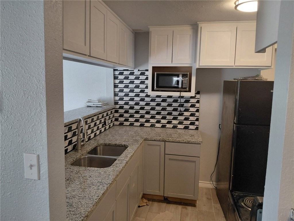 4206 Harry St - Photo 5 of 10