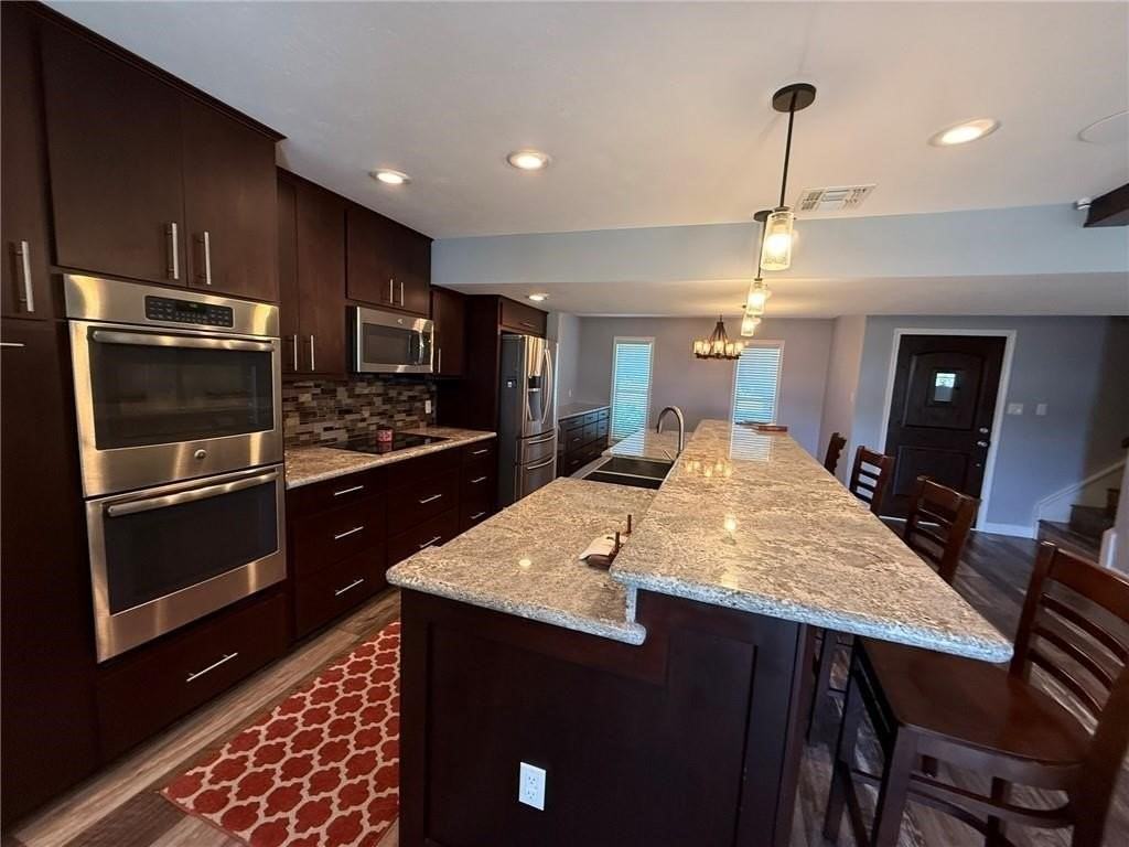 1912 Kelly St - Photo 5 of 11