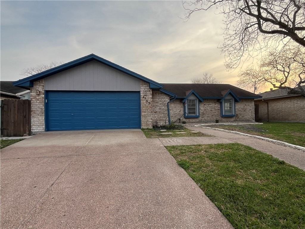 4123 Crenshaw Dr - Photo 2 of 33