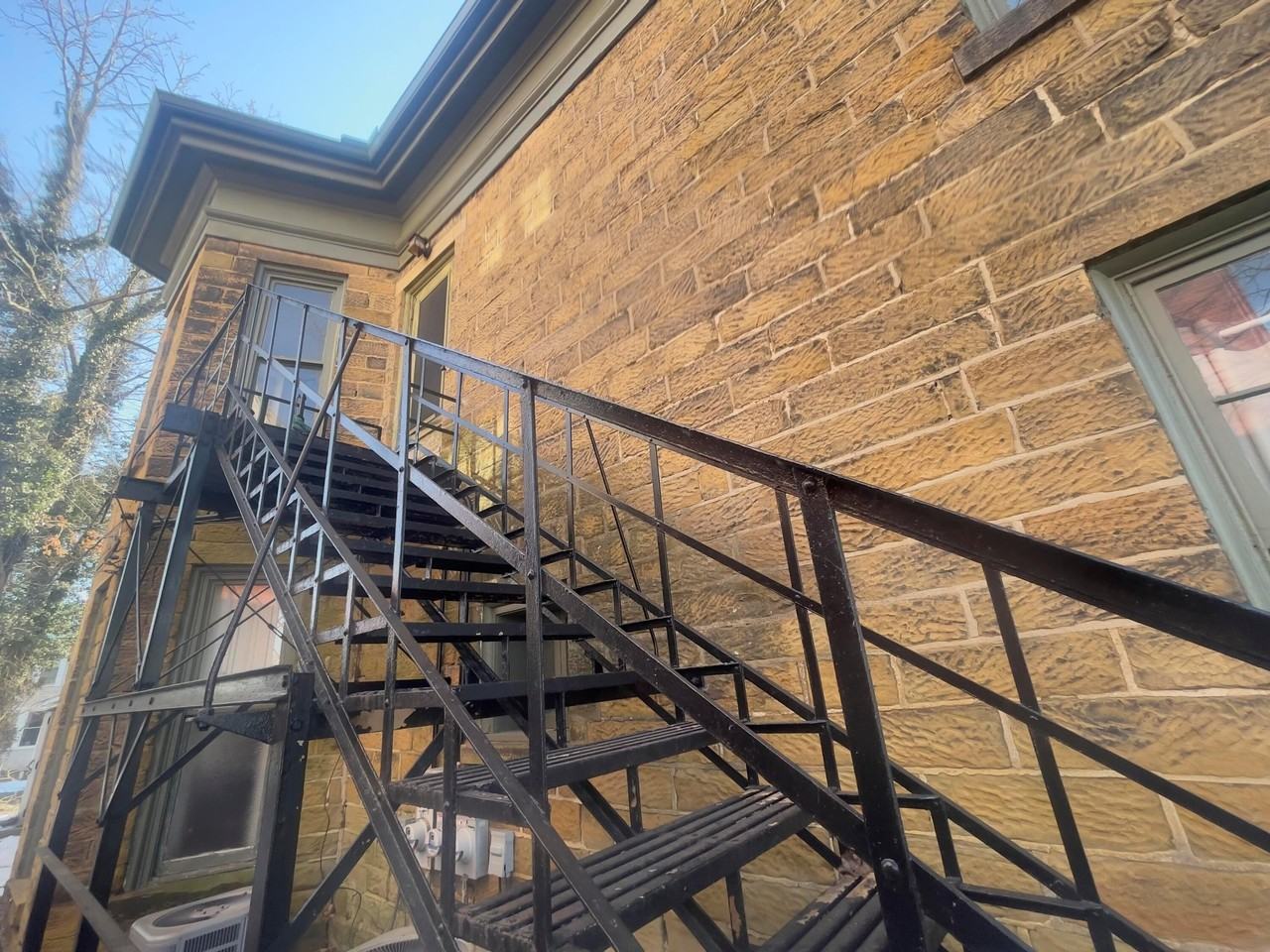 166 Hudson Ave Unit 8 #8 - Photo 5 of 29