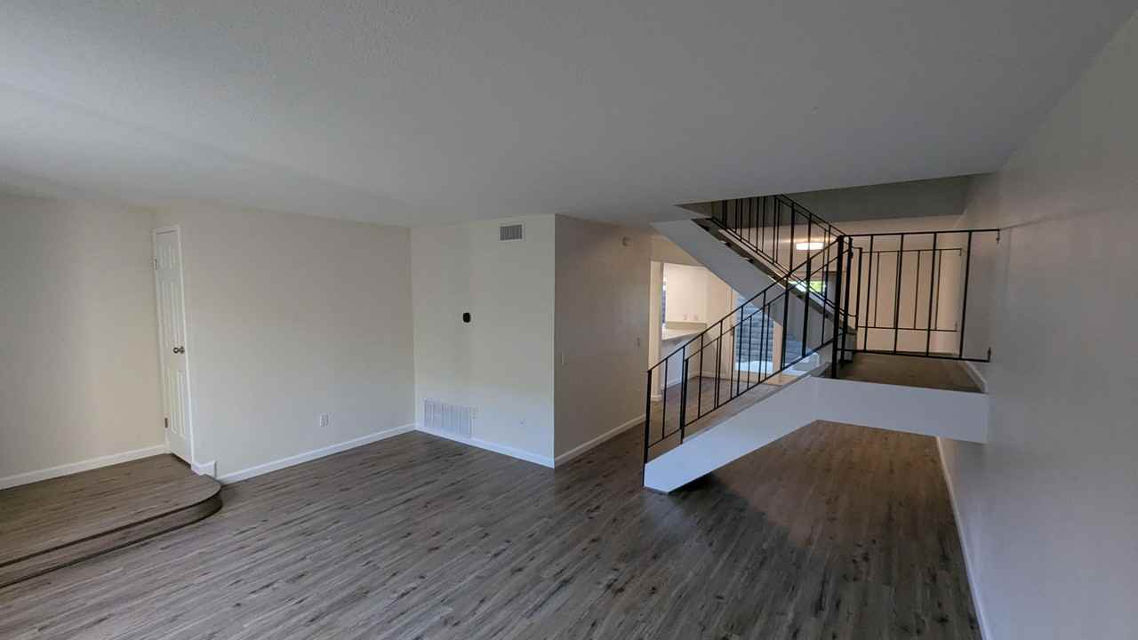 2260 N Indian Canyon Dr Unit B #B - Photo 2 of 33