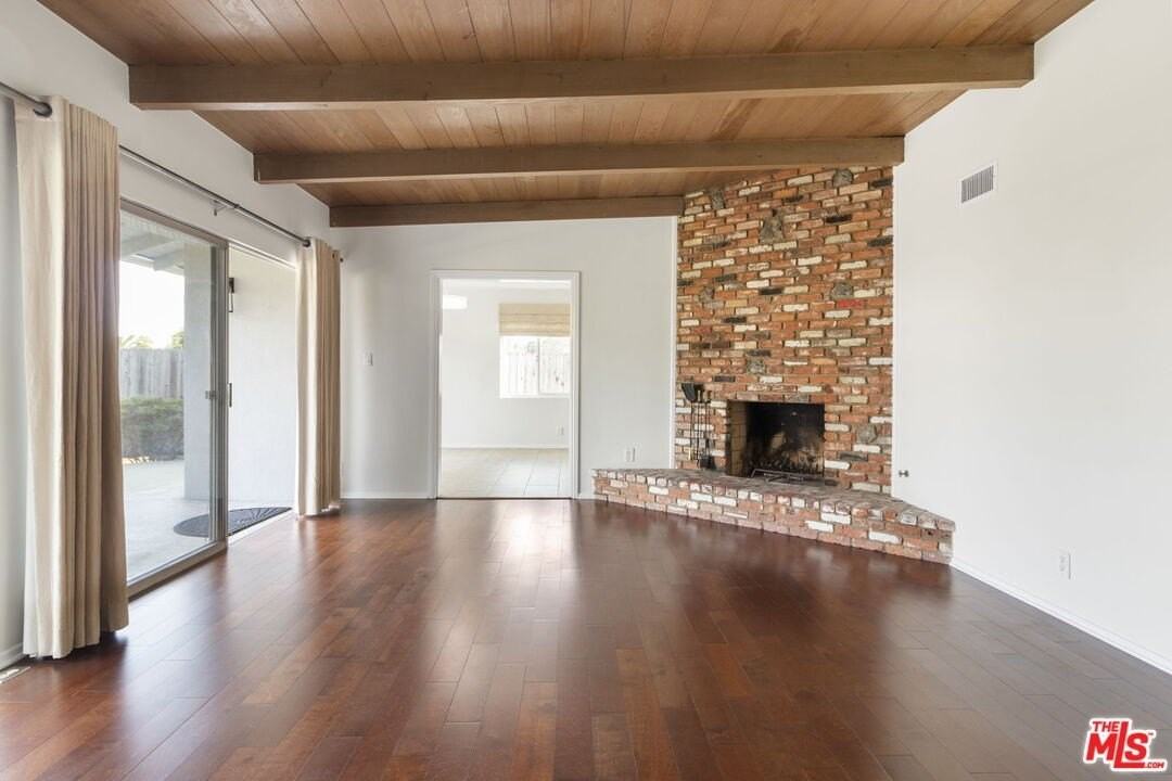 7515 W 88th St - Photo 6 of 30