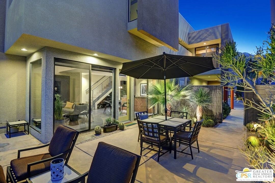 1536 E Baristo Rd - Photo 5 of 47