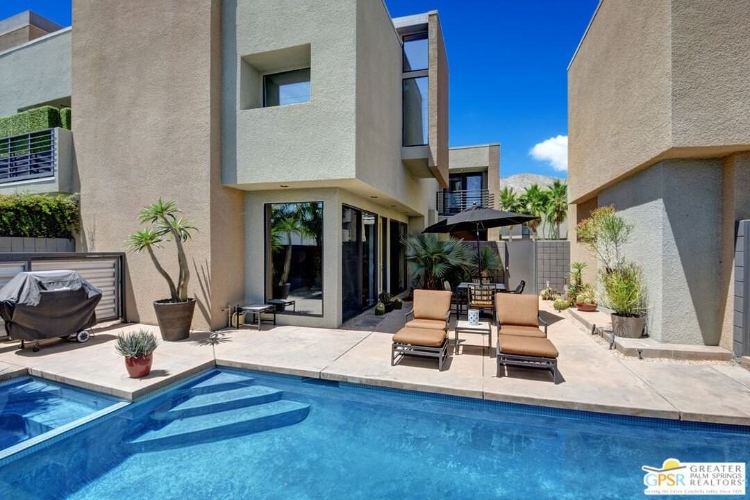 1536 E Baristo Rd - Photo 7 of 47