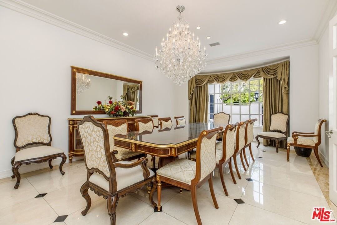 709 N Maple Dr - Photo 7 of 26