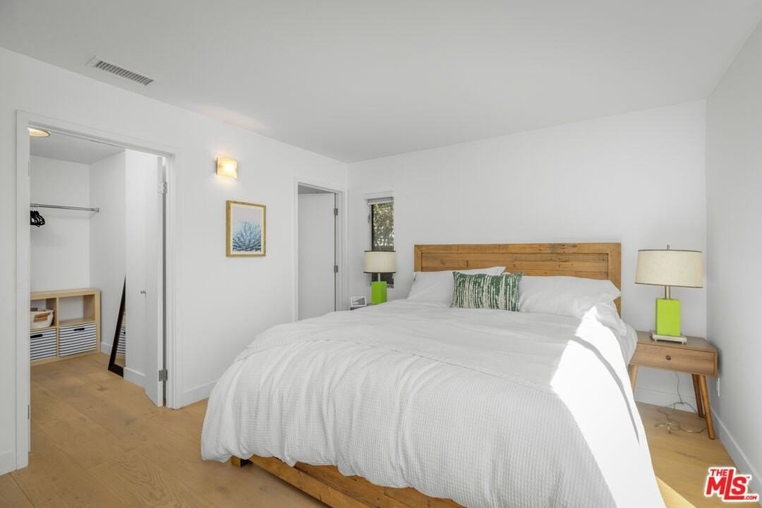 12312 Charnock Rd - Photo 5 of 16