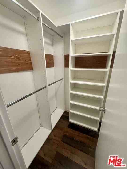 900 E Lomita Ave - Photo 4 of 17