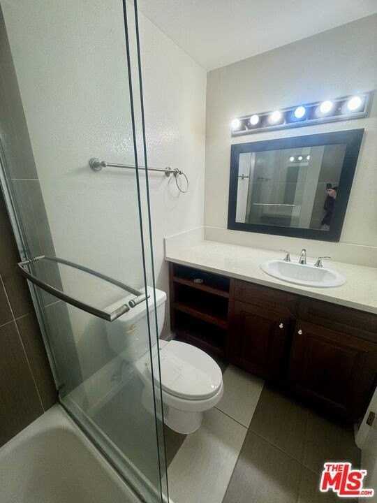 900 E Lomita Ave - Photo 7 of 17