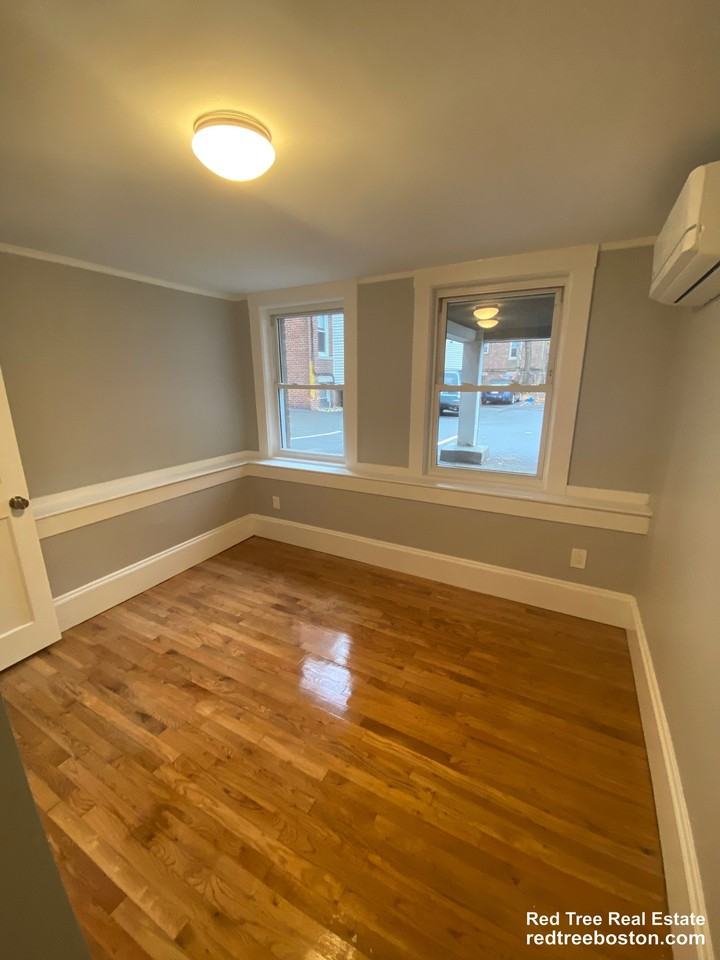 190 Kelton St #B - Photo 7 of 13